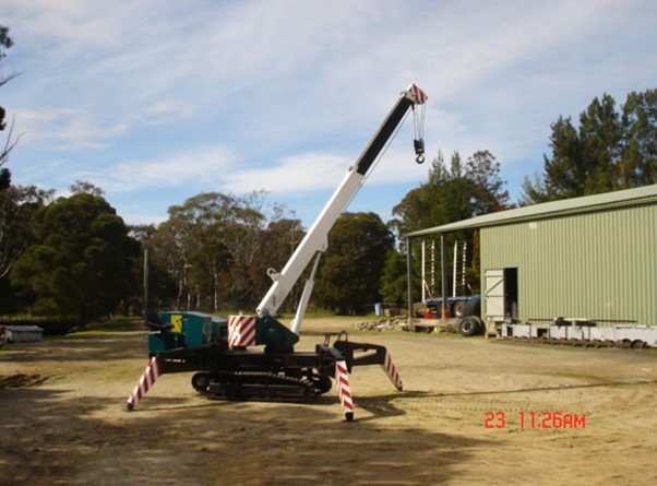 Small Crane Big Impact: Moving Heavy Loads in Tight Spaces Right