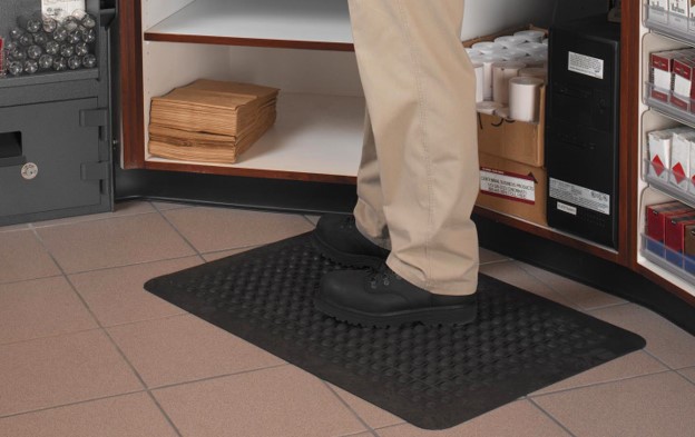 Why Anti-Fatigue Mats Are Becoming Essential for Modern Warehouses and Factories
